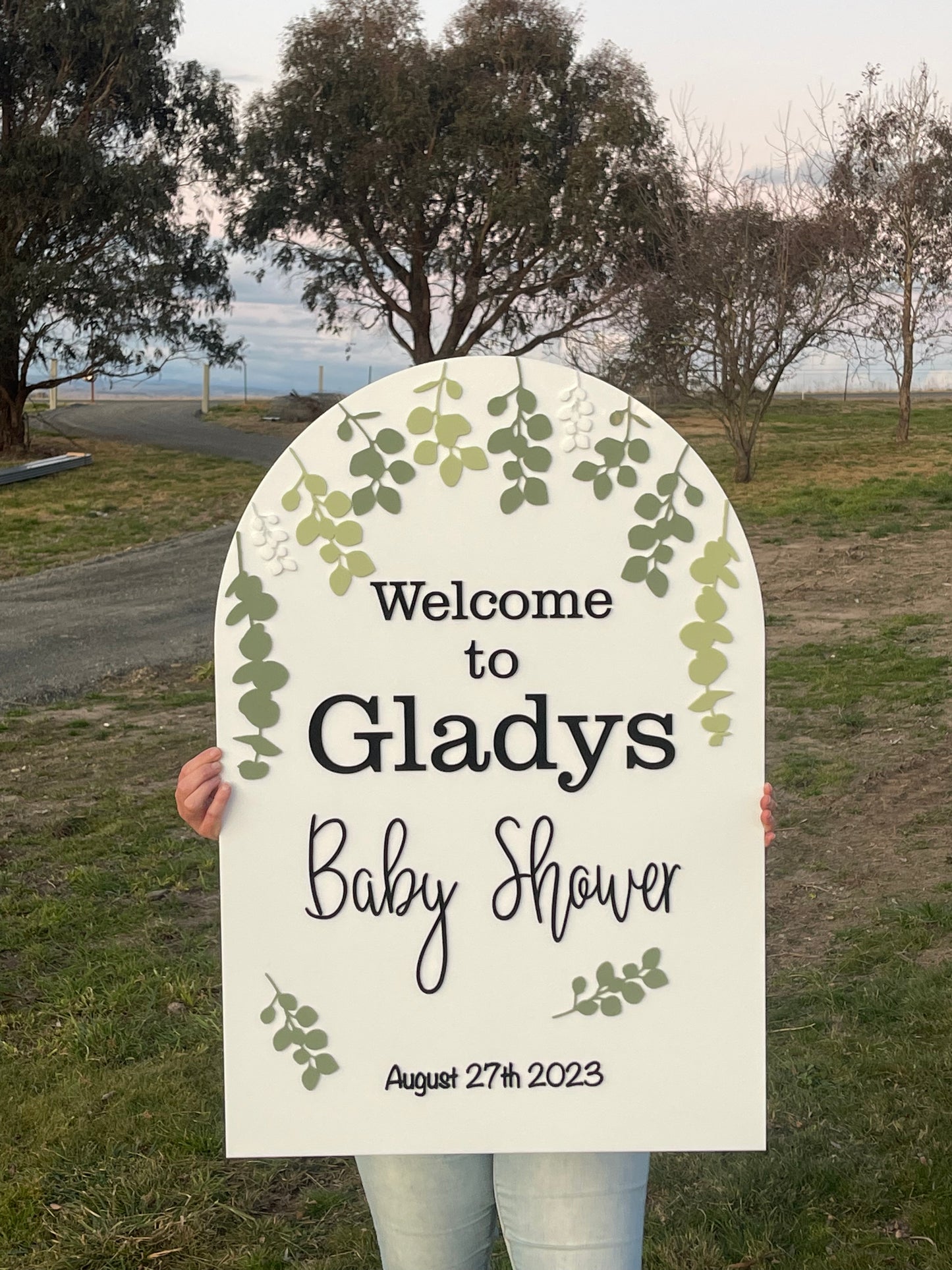 Welcome sign - Arch