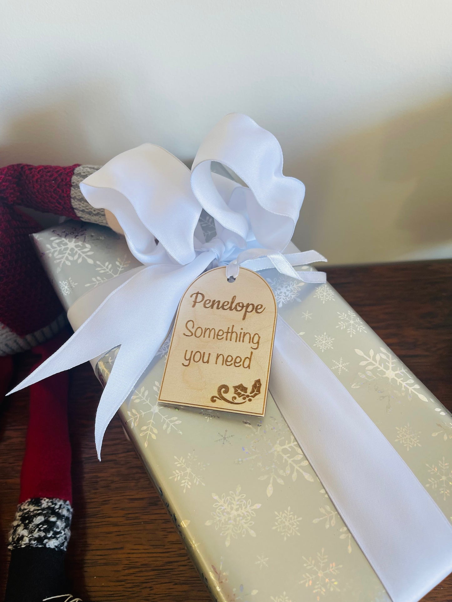 Arch style Christmas gift tags set