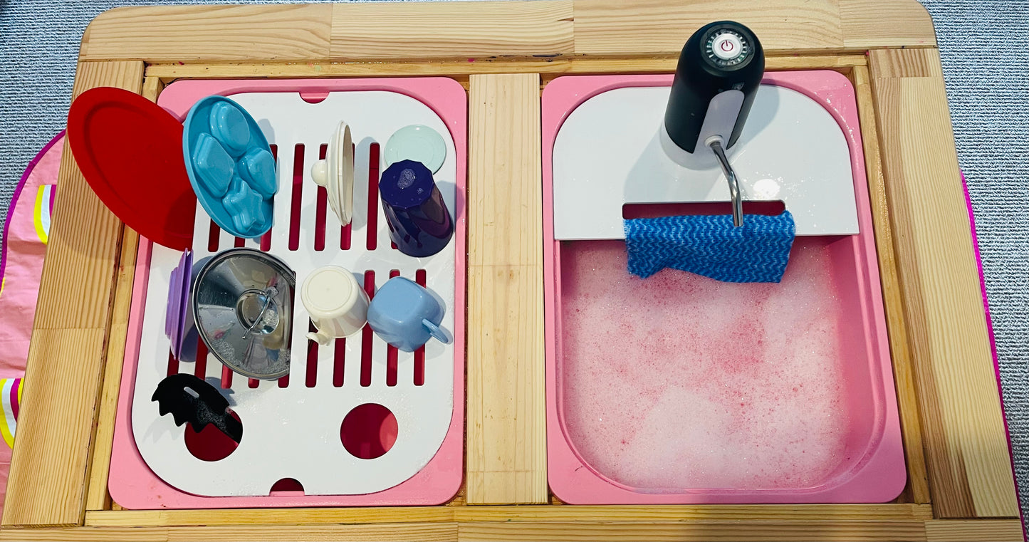Water play - pump insert