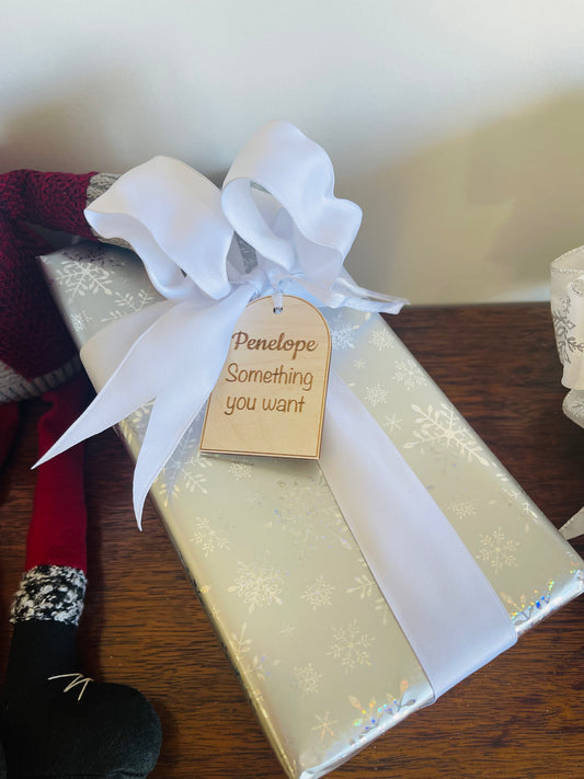 Arch style Christmas gift tags set